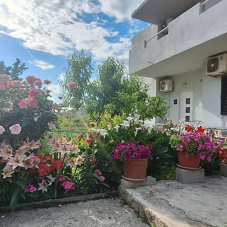 Apartman Marija, New 1bd With Free Parking *